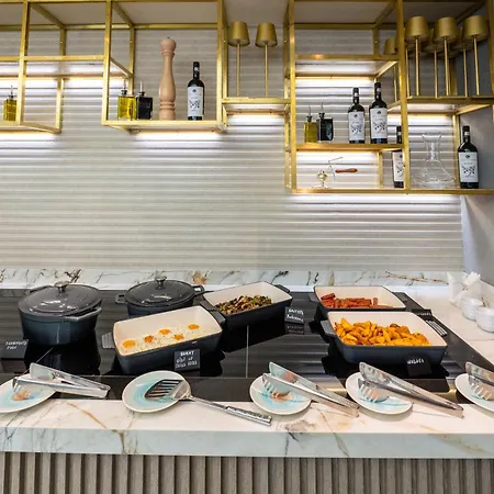 Hotell Crowne Plaza Constanta - By Ihg 4*