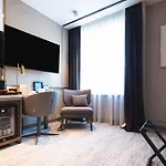 Hotel Crowne Plaza Constanta - By Ihg 4*