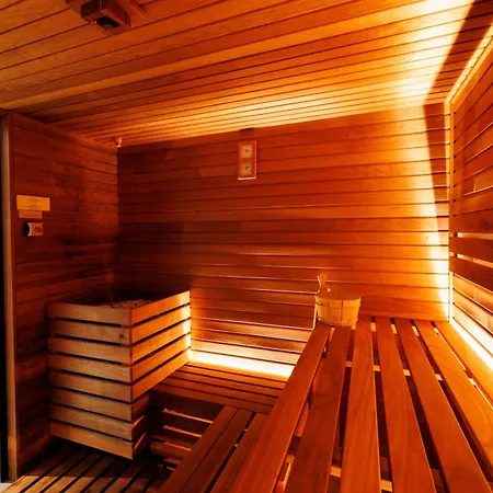 Crowne Plaza Constanta - By Ihg Hotell 4*