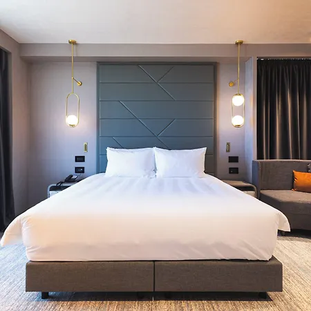 Crowne Plaza Constanta - By Ihg Hotell