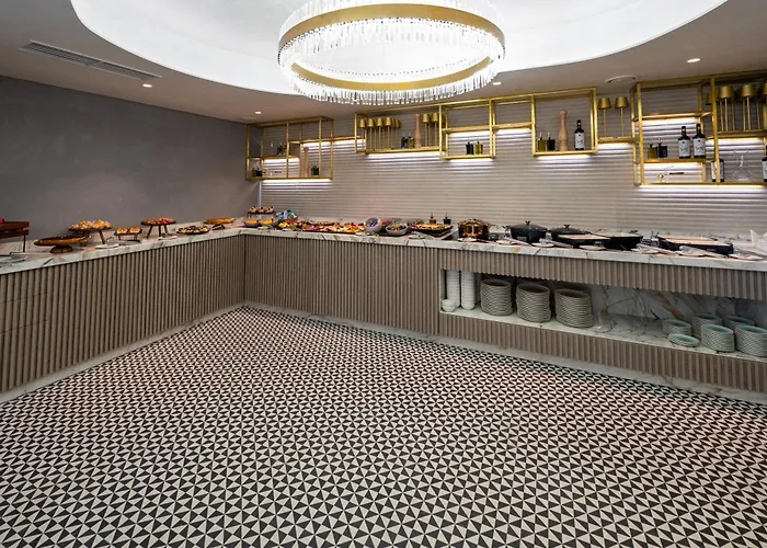 Crowne Plaza Constanta - By Ihg Hotel 4*