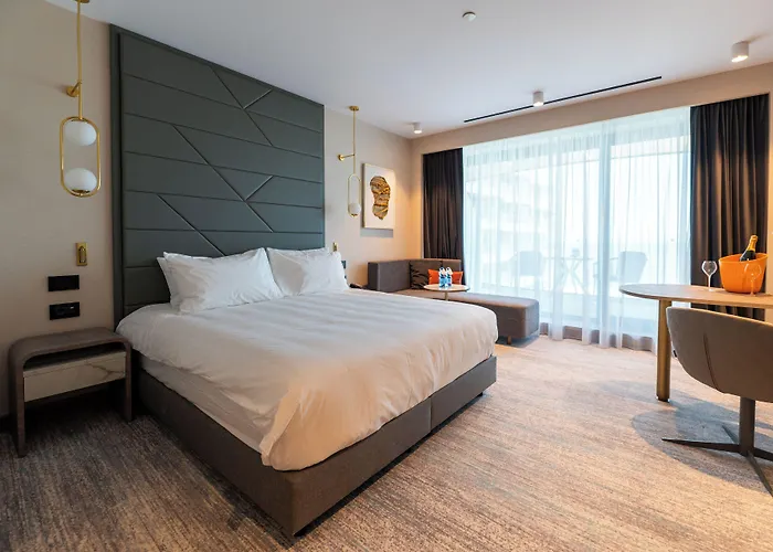 Crowne Plaza Constanta - By Ihg Hotel 4*